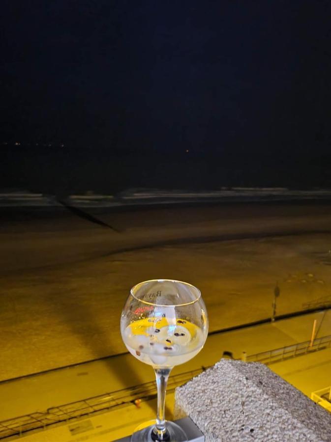 Zeezicht, Volledig Gerenoveerd Luxe Appartement Middelkerke Exterior foto